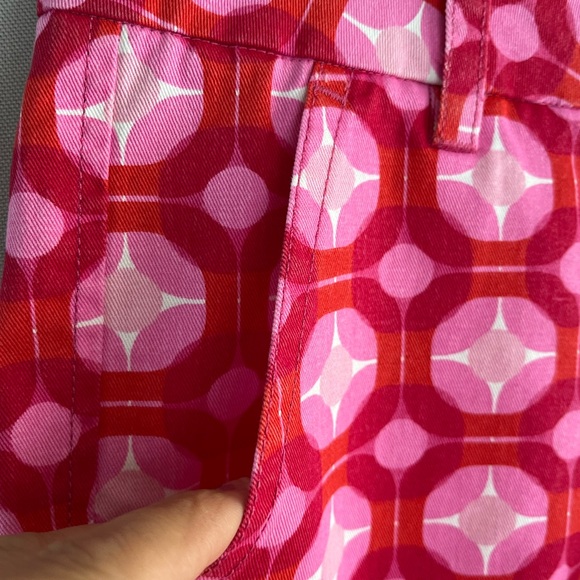 NWT Macbeth Collection Pink Red Geo Print SHORTS Women's Size M Casual Summer. - Picture 4 of 11